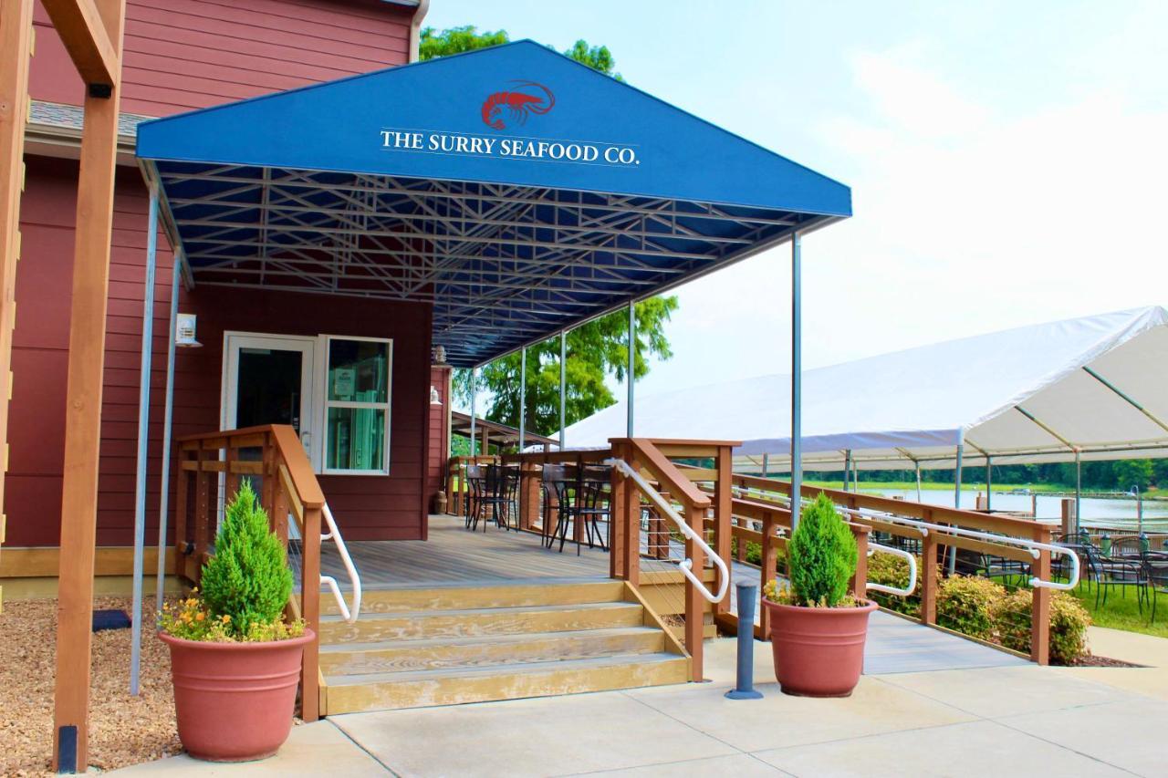 Hotel Surry Seafood Company Extérieur photo